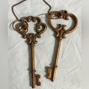 Wall Hanging Large Metal Skelton Keys